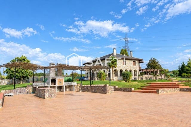 7 quarto Moradia para venda em Ponferrada com piscina garagem - 1 156 000 € (Ref: 10182917)