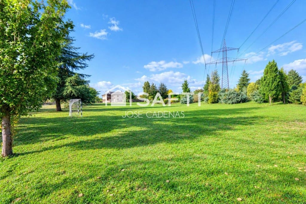 7 quarto Moradia para venda em Ponferrada com piscina garagem - 1 156 000 € (Ref: 10182917)