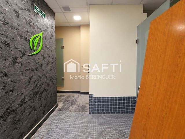 Kommersiell til salgs i Manresa med garasje - € 250 000 (Ref: 10184435)