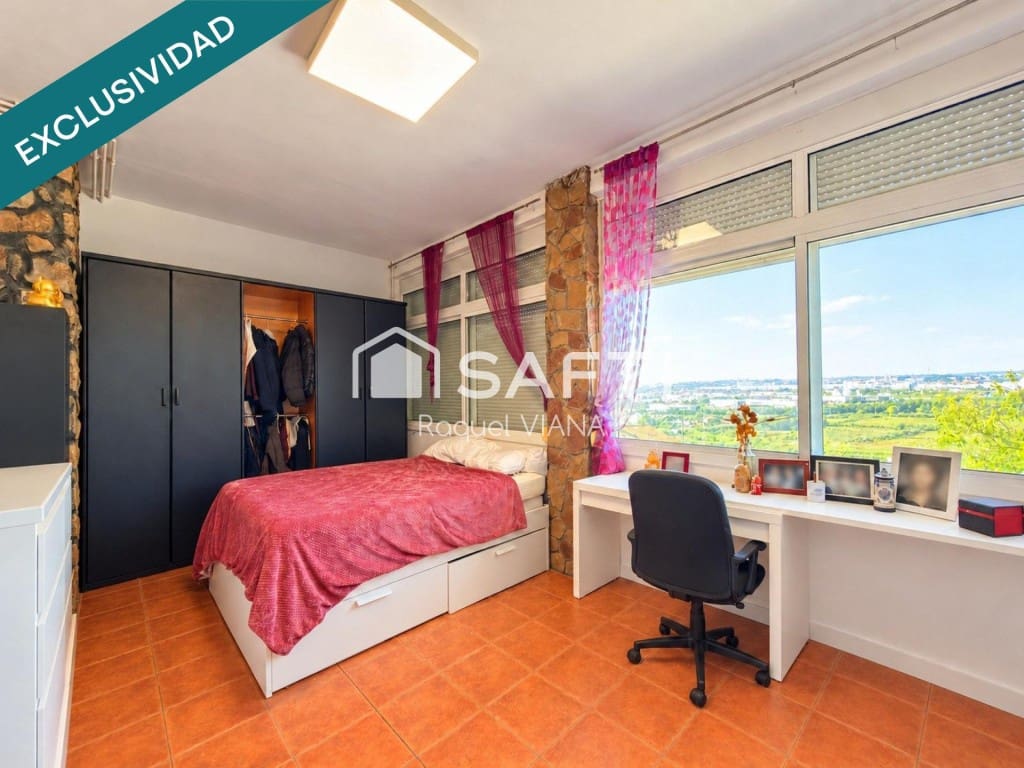 4 soverom Villa til salgs i Abrera med svømmebasseng garasje - € 215 000 (Ref: 10186779)