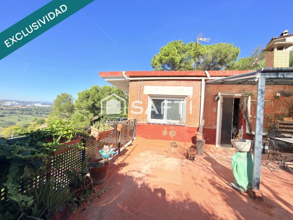 4 soverom Villa til salgs i Abrera med svømmebasseng garasje - € 215 000 (Ref: 10186779)