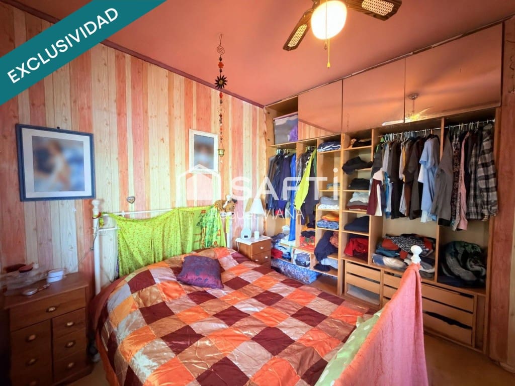 4 soverom Villa til salgs i Abrera med svømmebasseng garasje - € 215 000 (Ref: 10186779)