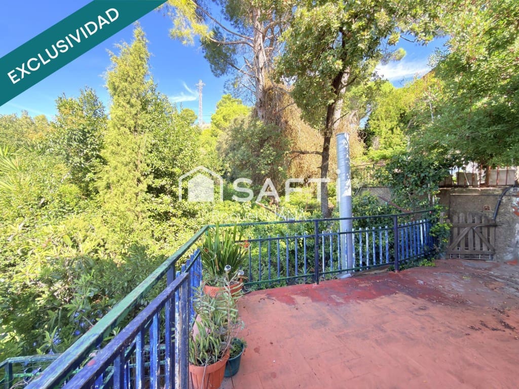 4 soverom Villa til salgs i Abrera med svømmebasseng garasje - € 215 000 (Ref: 10186779)