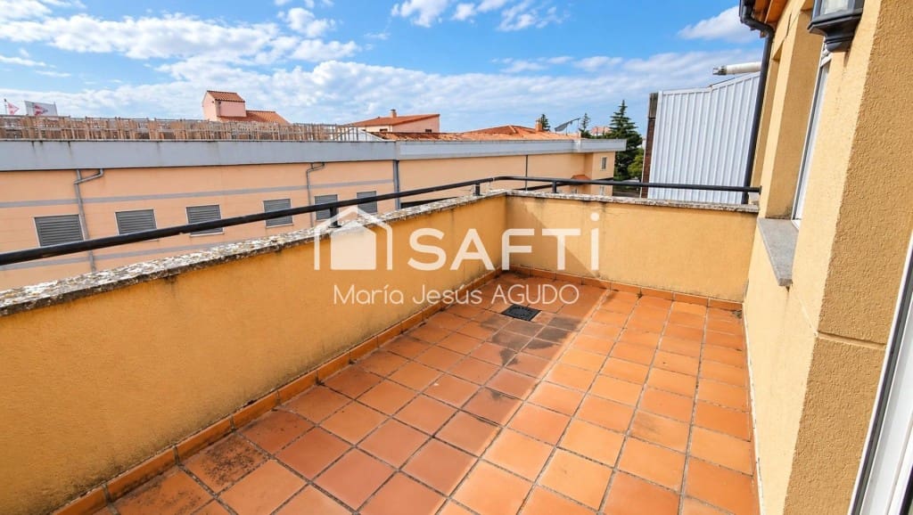 Apartamento de 2 habitaciones en Vitigudino en venta con garaje - 70.000 € (Ref: 10186780)