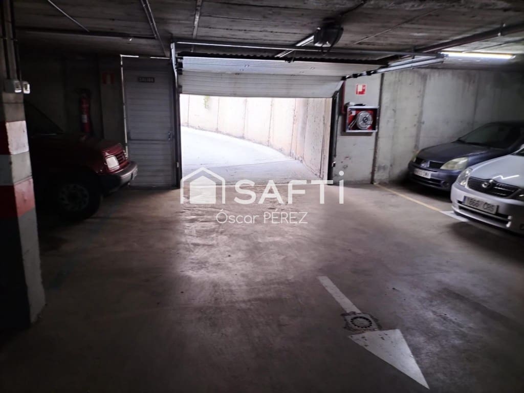 Garagem para venda em Las Palmas de Gran Canaria - 13 000 € (Ref: 10186782)