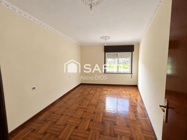 2 slaapkamer Rijtjeshuis te koop in Moaña met garage - € 135.000 (Ref: 10186783)