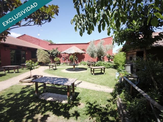 Escritório para venda em Alija del Infantado - 240 000 € (Ref: 10186784)