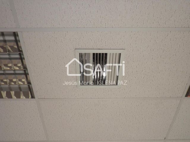 Comercial para arrendar em Arrigorriaga - 490 € (Ref: 8460459)