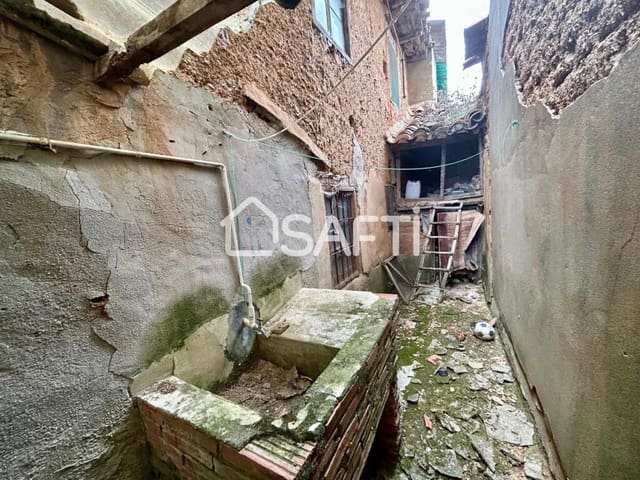 4 Zimmer Reihenhaus zu verkaufen in Valencia de Don Juan - 90.000 € (Ref: 8480944)