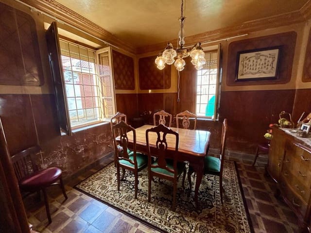 7 makuuhuone Maalaistalo myytävänä paikassa Laguna Dalga mukana 
autotalli - 55 000 € (Ref: 8786346)