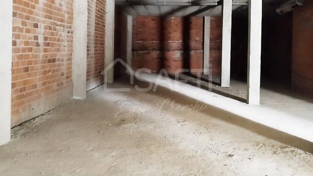 Komercyjne na sprzedaż w Ames z garażem - 125 000 € (Ref: 8822160)