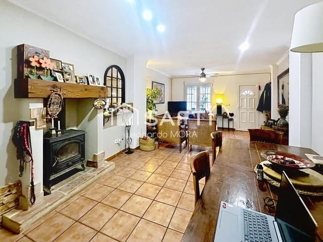 5 soveværelse Rækkehus til salg i Pedreguer - € 350.000 (Ref: 8881887)