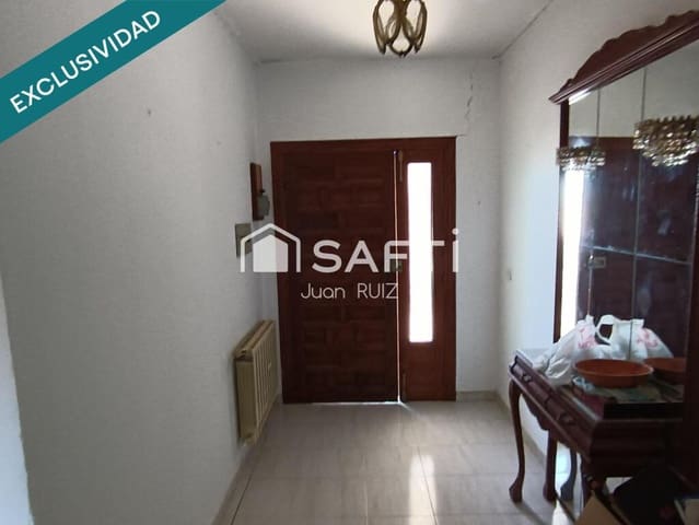 4 makuuhuone Huvila myytävänä paikassa Calabazas de Fuentidueña mukana 
autotalli - 85 000 € (Ref: 8917894)