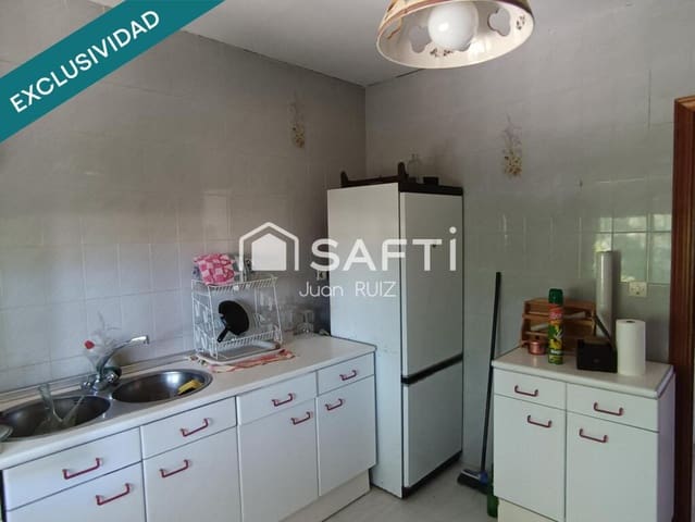 4 makuuhuone Huvila myytävänä paikassa Calabazas de Fuentidueña mukana 
autotalli - 85 000 € (Ref: 8917894)