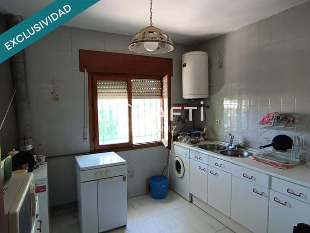 4 makuuhuone Huvila myytävänä paikassa Calabazas de Fuentidueña mukana 
autotalli - 85 000 € (Ref: 8917894)