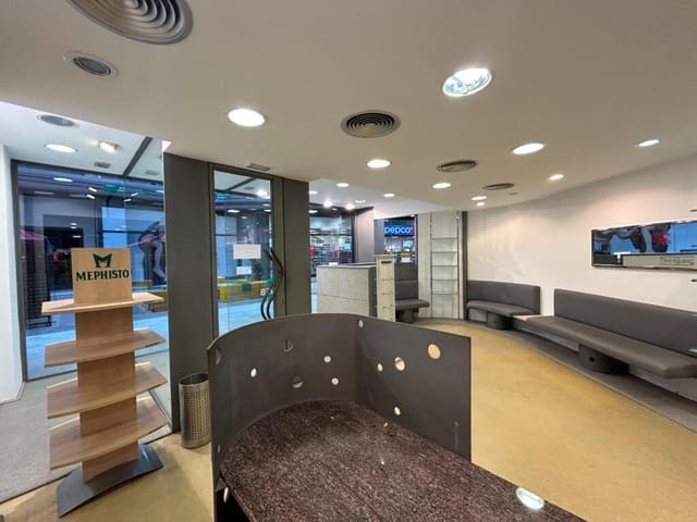 Komercyjne na sprzedaż w Santiago de Compostela - 85 000 € (Ref: 8950647)