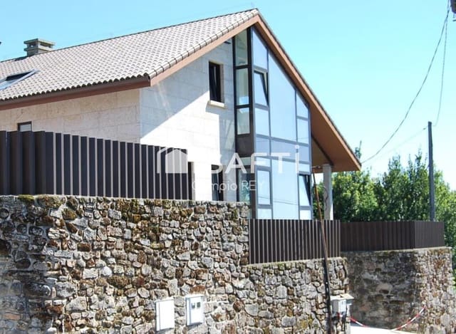 5 soveværelse Villa til salg i Cambados med garage - € 670.000 (Ref: 9062369)