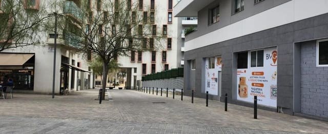 Komercyjne na sprzedaż w L'Hospitalet de Llobregat - 170 000 € (Ref: 9095263)