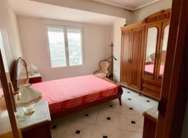 Kontor til salg i Monóvar / Monóver - € 215.000 (Ref: 9125075)