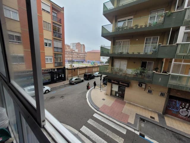 2 soveværelse Lejlighed til salg i Valladolid by - € 145.000 (Ref: 9125081)