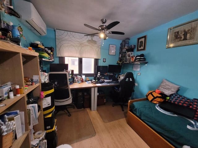 3 bedroom Apartment for sale in Santovenia de Pisuerga with garage - € 181,000 (Ref: 9125086)