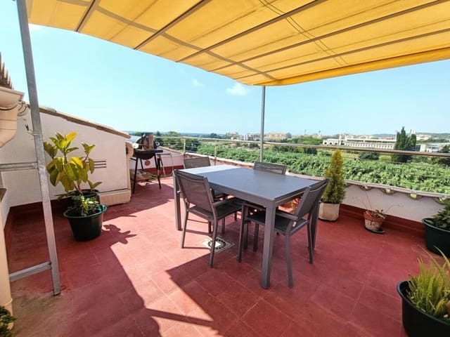 5 soveværelse Rækkehus til salg i Pineda de Mar - € 440.000 (Ref: 9128276)