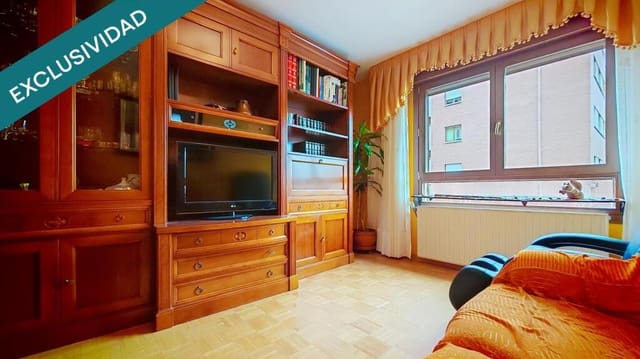 3 soveværelse Lejlighed til salg i Centro Urbano, Oviedo med garage - € 129.500 (Ref: 9132410)