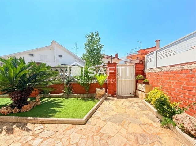 6 soveværelse Villa til salg i Abrera - € 399.000 (Ref: 9137144)