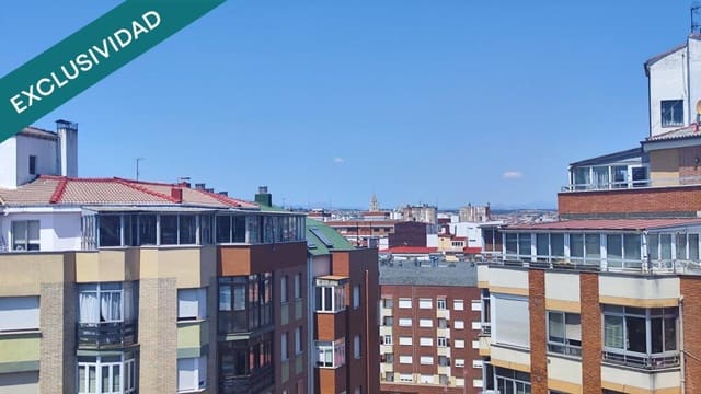 3 soveværelse Penthouse til salg i León by med garage - € 160.000 (Ref: 9145556)