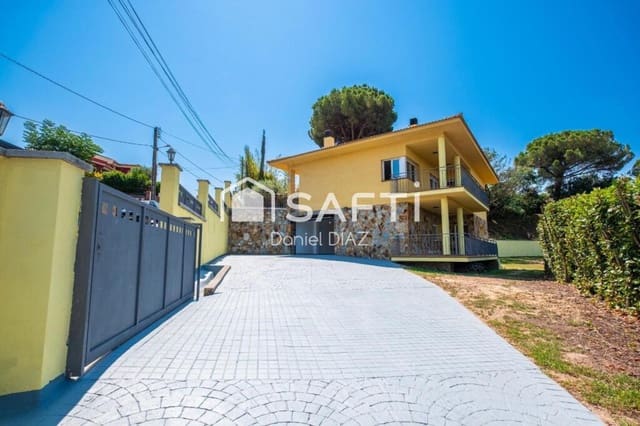5 soveværelse Villa til salg i Fogars de la Selva med garage - € 389.999 (Ref: 9147199)