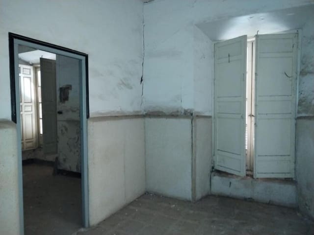 4 soverom Villa til salgs i Campo de Criptana - € 75 000 (Ref: 9152186)