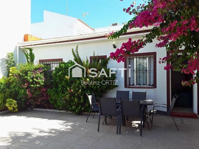 4 sovrum Radhus till salu i Chipiona - 419 000 € (Ref: 9159480)
