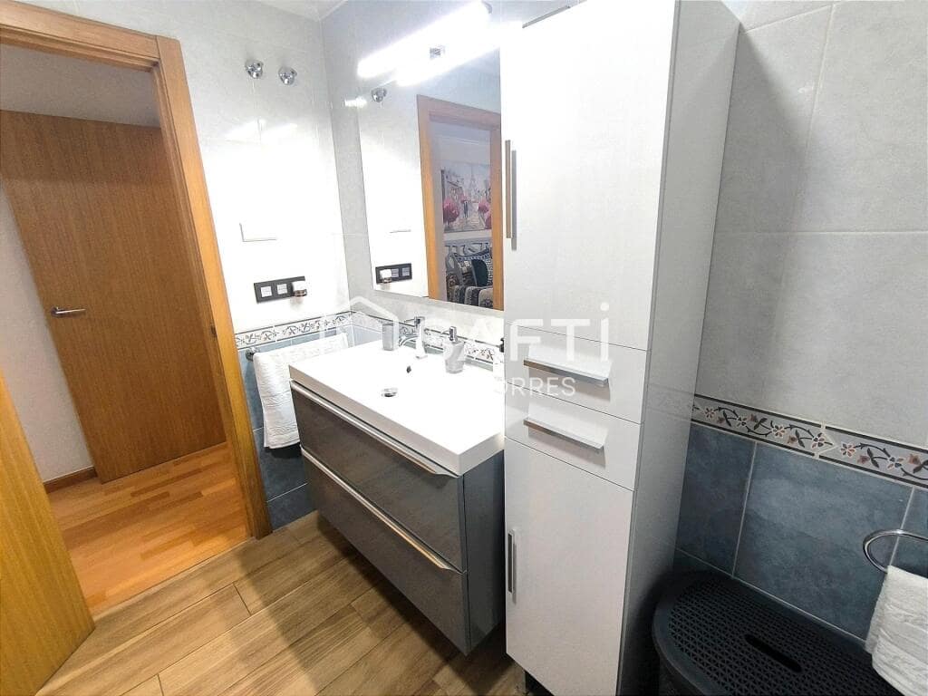 4 soverom Rekkehus til salgs i Elche / Elx med svømmebasseng garasje - € 380 000 (Ref: 9173493)