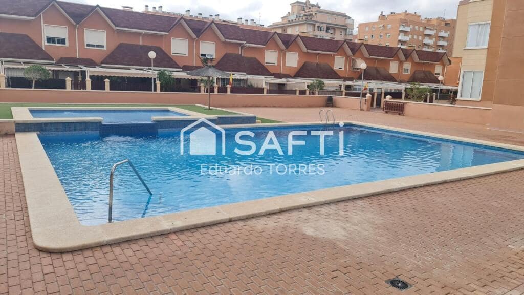 4 soverom Rekkehus til salgs i Elche / Elx med svømmebasseng garasje - € 380 000 (Ref: 9173493)