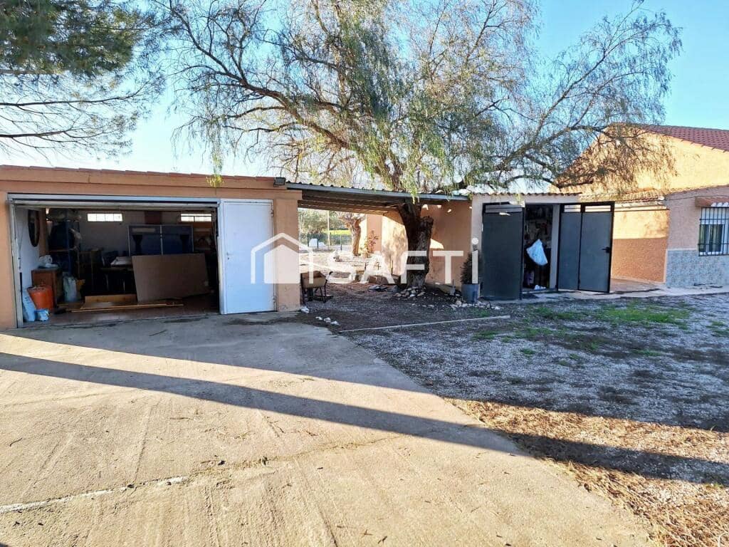 3 chambre Villa/Maison à vendre à Caudete avec piscine - 165 000 € (Ref: 9173497)