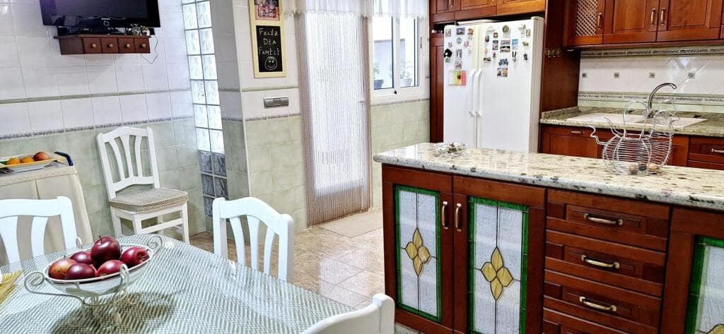 5 soveværelse Rækkehus til salg i Villena - € 410.000 (Ref: 9173502)