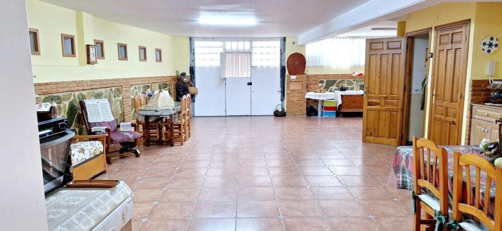 5 soveværelse Rækkehus til salg i Villena - € 410.000 (Ref: 9173502)