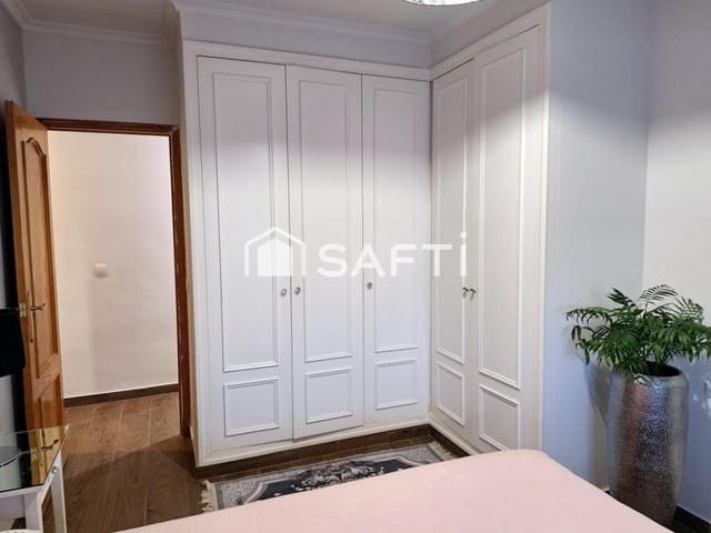 Chalet de 3 habitaciones en Yecla en venta - 149.000 € (Ref: 9173504)