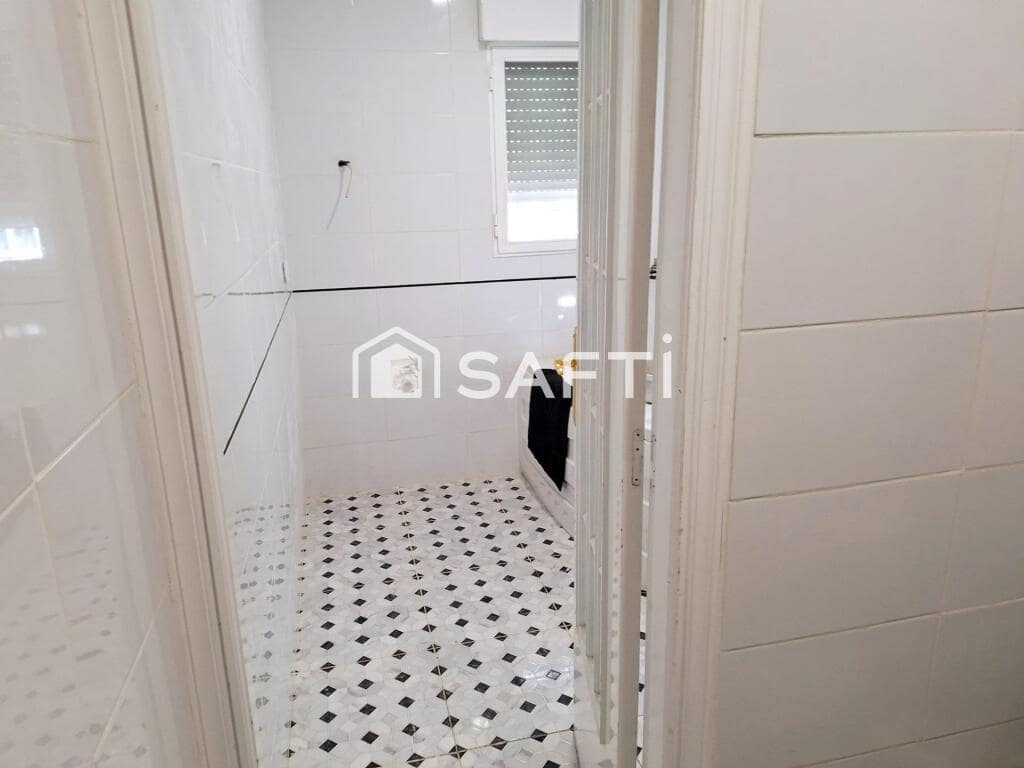 Chalet de 3 habitaciones en Yecla en venta - 149.000 € (Ref: 9173504)