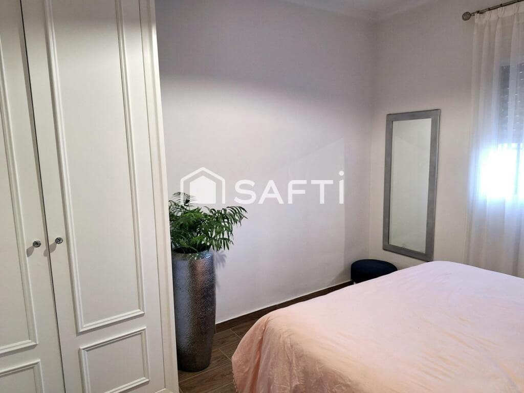 Chalet de 3 habitaciones en Yecla en venta - 149.000 € (Ref: 9173504)