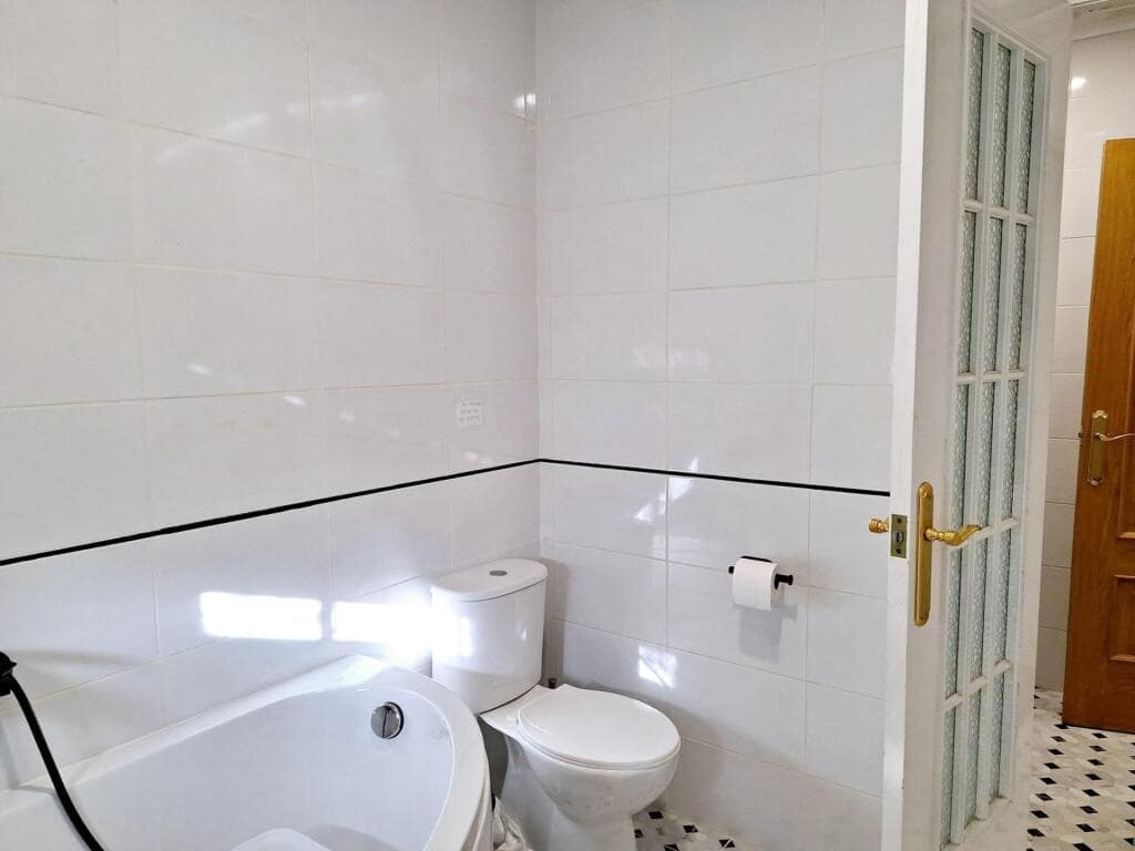 Chalet de 3 habitaciones en Yecla en venta - 149.000 € (Ref: 9173504)