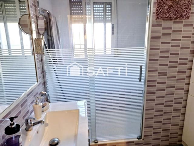 Chalet de 3 habitaciones en Yecla en venta - 149.000 € (Ref: 9173504)