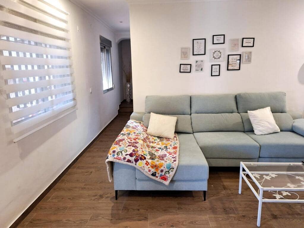 Chalet de 3 habitaciones en Yecla en venta - 149.000 € (Ref: 9173504)