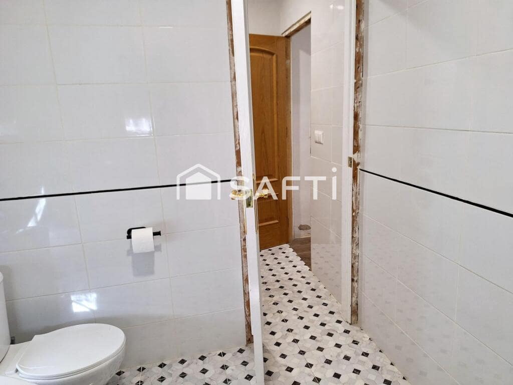 Chalet de 3 habitaciones en Yecla en venta - 149.000 € (Ref: 9173504)