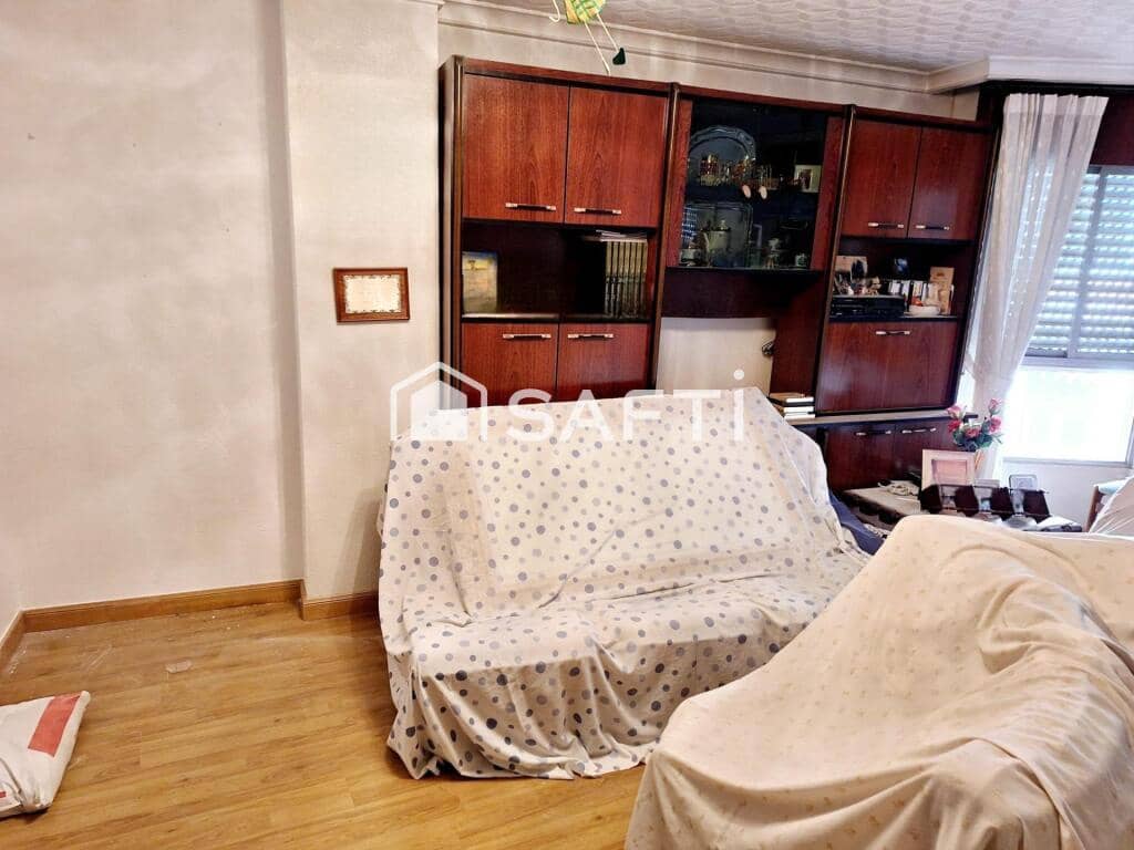 4 makuuhuone Huoneisto myytävänä paikassa Villena - 140 000 € (Ref: 9173506)