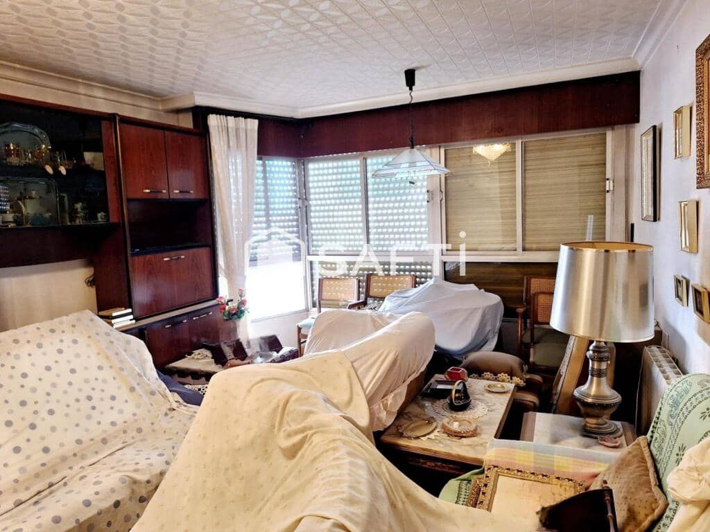 4 makuuhuone Huoneisto myytävänä paikassa Villena - 140 000 € (Ref: 9173506)