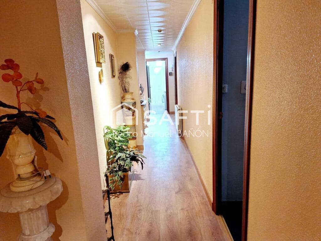 4 makuuhuone Huoneisto myytävänä paikassa Villena - 140 000 € (Ref: 9173506)