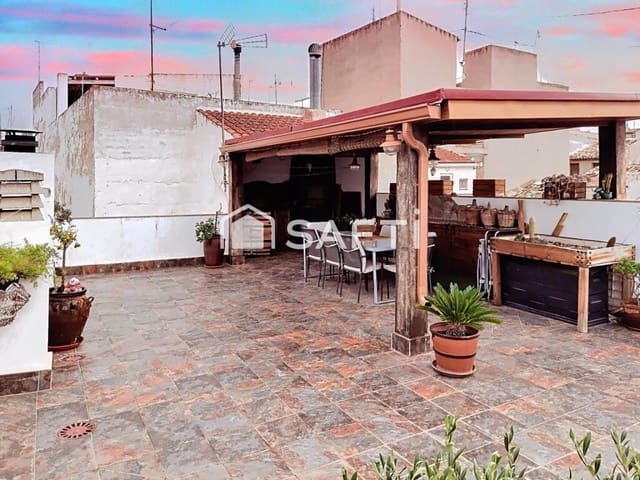 4 slaapkamer Rijtjeshuis te koop in Monóvar / Monóver met garage - € 190.000 (Ref: 9173508)