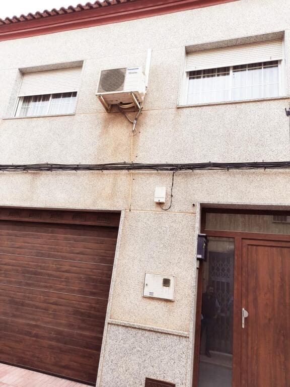 4 soveværelse Rækkehus til salg i Monovar / Monover med garage - € 190.000 (Ref: 9173508)