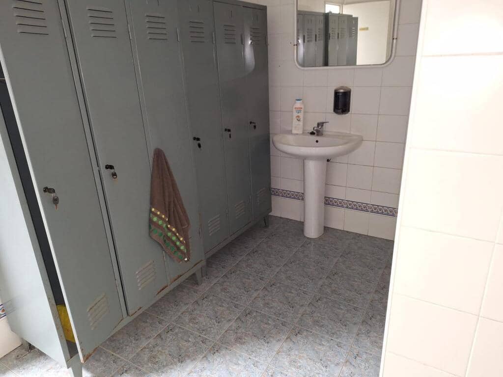 Erhverv til salg i Villena - € 300.000 (Ref: 9173510)